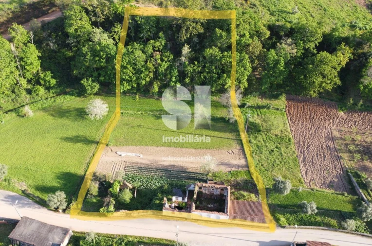 Moradia T10 para Venda em Lavegadas Foto 1