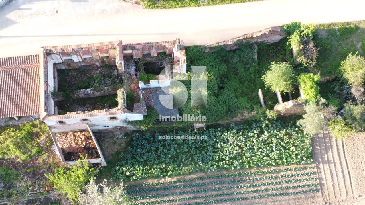 Moradia T10 para Venda em Lavegadas Foto 22