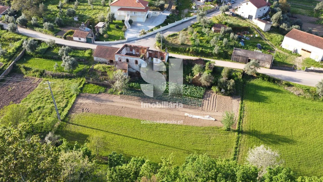 Moradia T10 para Venda em Lavegadas Foto 24