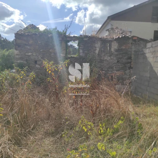 Moradia T1 para Venda em Arrifana Foto 10