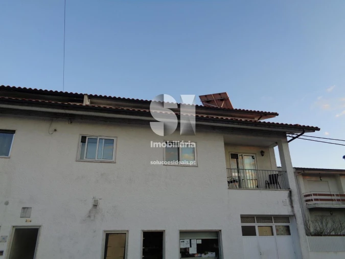 Apartamento T3 para Venda em São Miguel de Poiares Foto 2