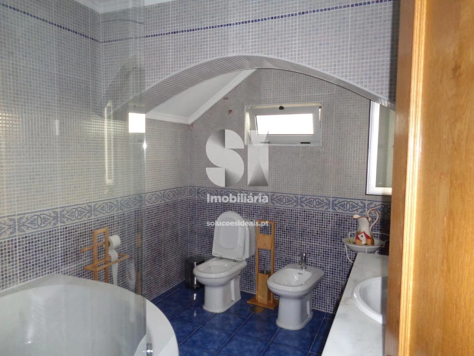 Apartamento T3 para Venda em São Miguel de Poiares Foto 4