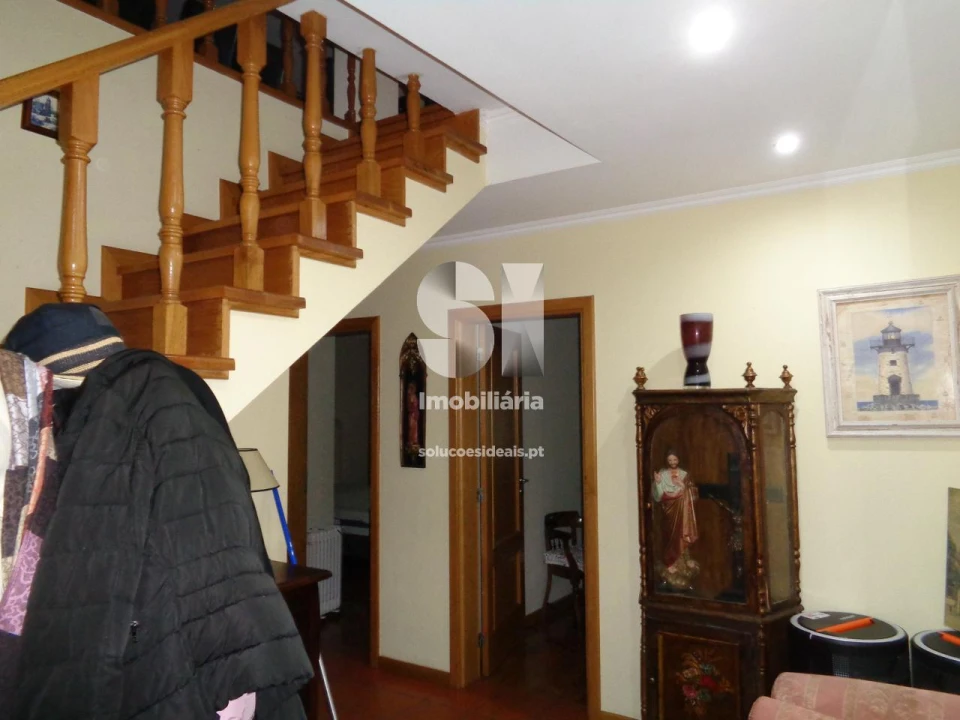 Apartamento T3 para Venda em São Miguel de Poiares Foto 28