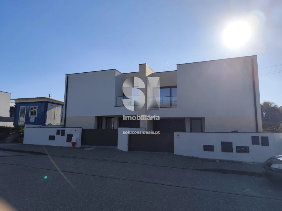 Moradia T4 para Venda em Arcos e Mogofores Foto 12