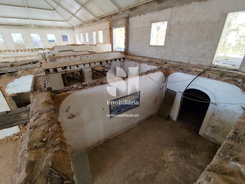 Armazém para Venda em Arcos e Mogofores Foto 24