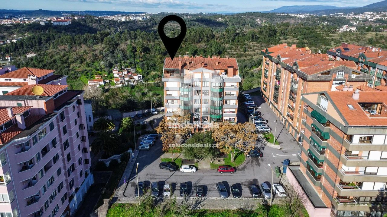 Negócio para Venda em Santo Antonio dos Olivais Foto 1