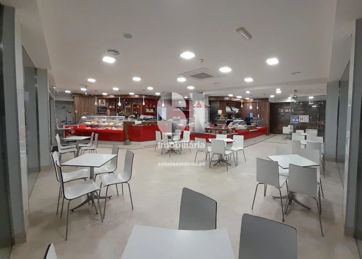 Negócio para Venda em Vieira de Leiria Foto 2
