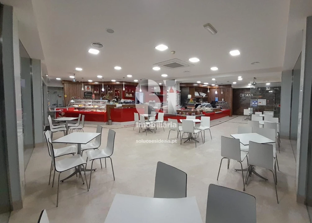 Negócio para Venda em Vieira de Leiria Foto 2