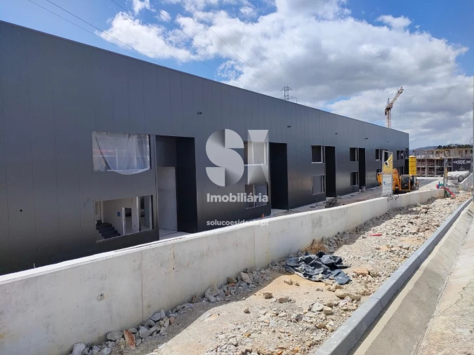 Armazém para Venda em Gandra Foto 2