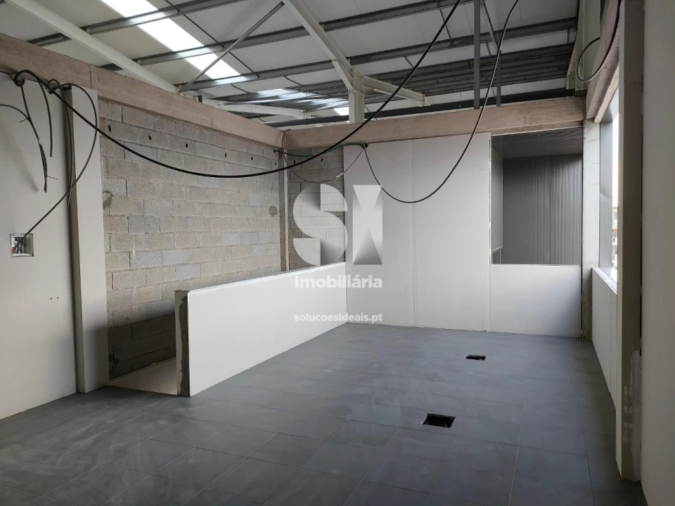 Armazém para Venda em Gandra Foto 13