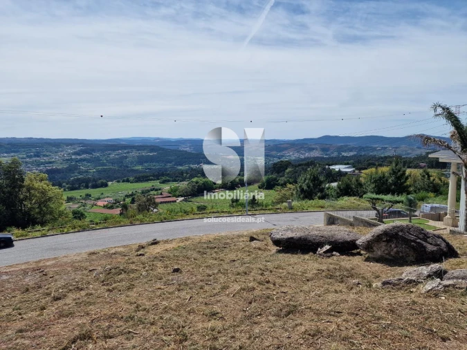 Terreno para Venda em Parada de Todeia Foto 31