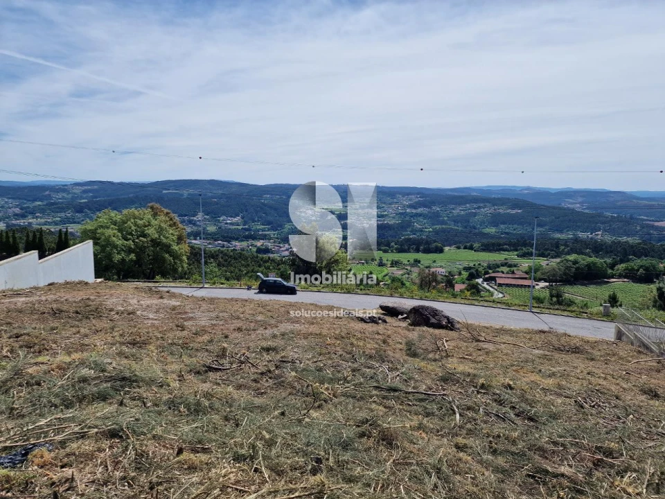 Terreno para Venda em Parada de Todeia Foto 24