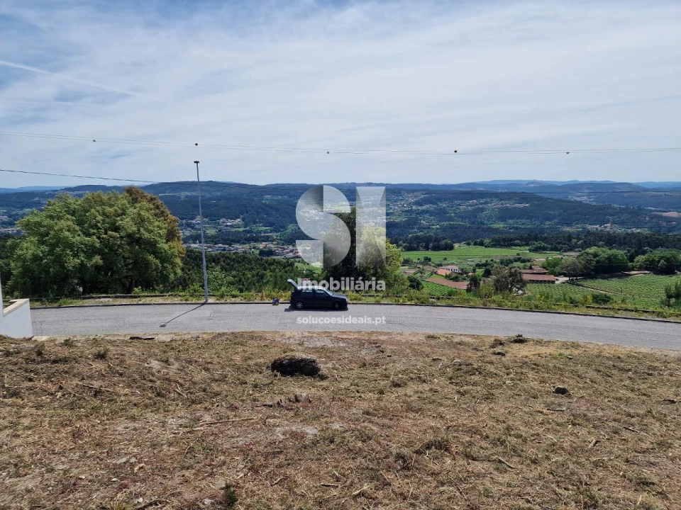 Terreno para Venda em Parada de Todeia Foto 32
