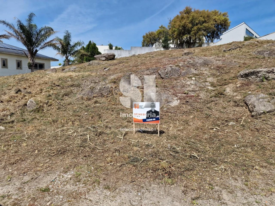 Terreno para Venda em Parada de Todeia Foto 39