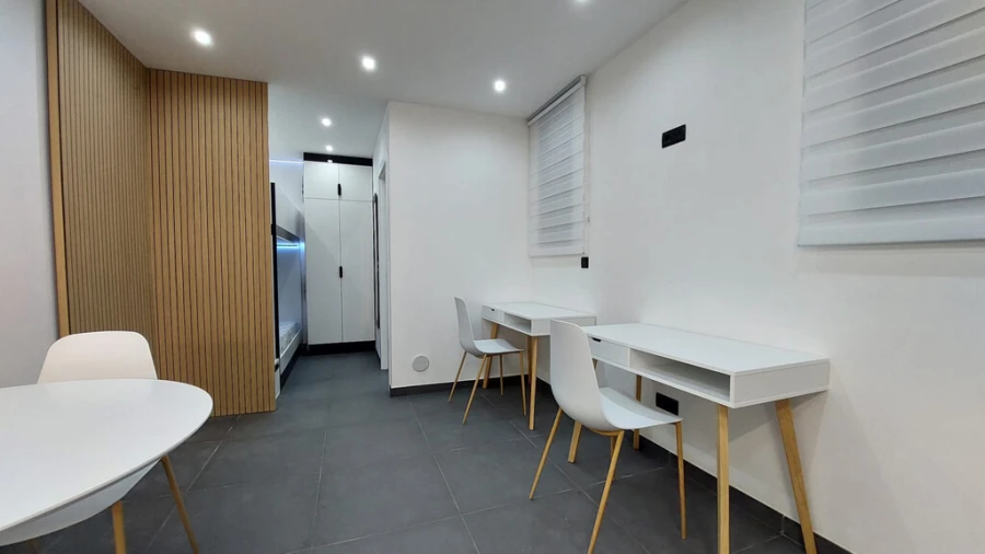 Garagem para Venda em São Martinho do Bispo e Ribeira de Frades Foto 1