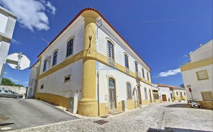 Prédio para Venda em Silves