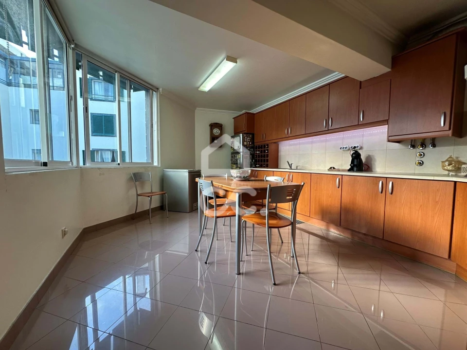 Apartamento T3 para Venda em Ponta Delgada (São Pedro) Foto 8