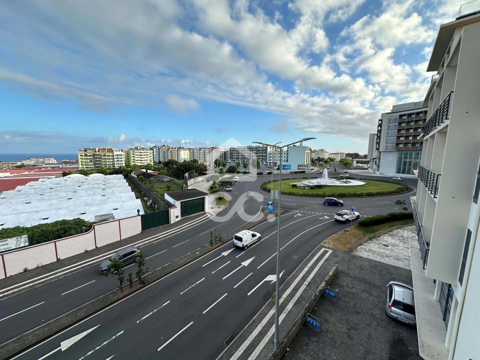 Apartamento T3 para Venda em Ponta Delgada (São Pedro) Foto 23