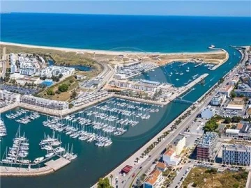 Negócio para Venda em Lagos (São Sebastião e Santa Maria)