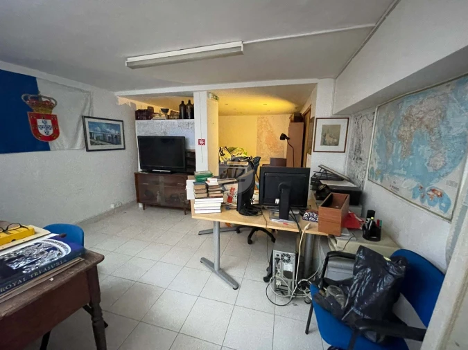 Negócio para Venda em Lagos (São Sebastião e Santa Maria) Foto 2