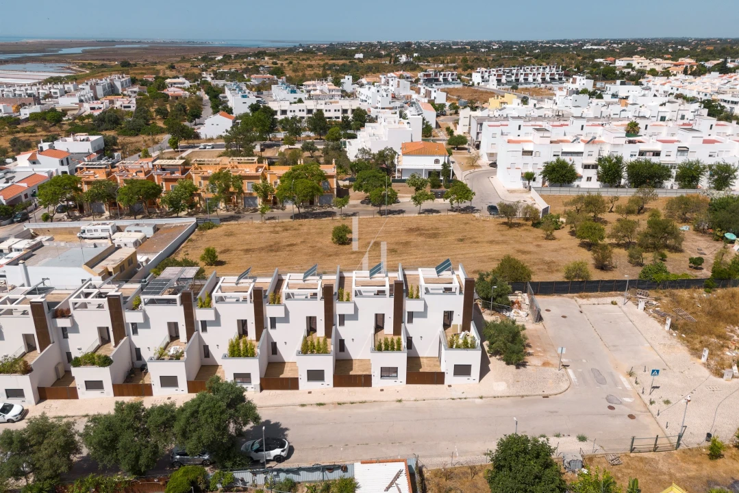 Moradia T3 para Venda em Olhão Foto 7