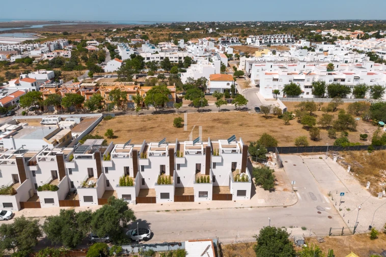 Moradia T3 para Venda em Olhão Foto 7