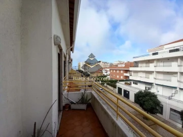 Apartamento T3 para Venda em Costa da Caparica