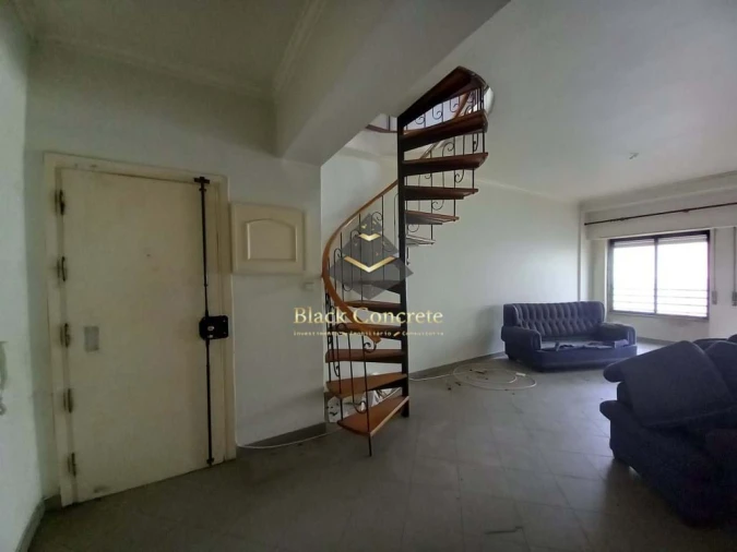 Apartamento T3 para Venda em Costa da Caparica Foto 17