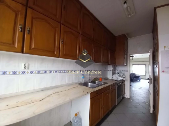 Apartamento T3 para Venda em Costa da Caparica Foto 32