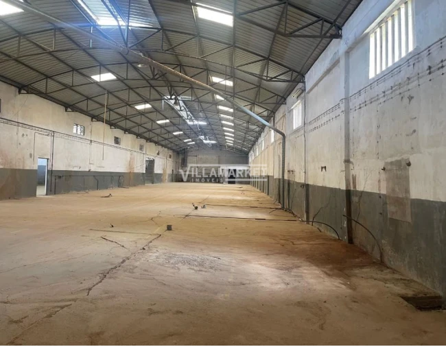 Armazém para Venda em Amiais de Baixo Foto 26
