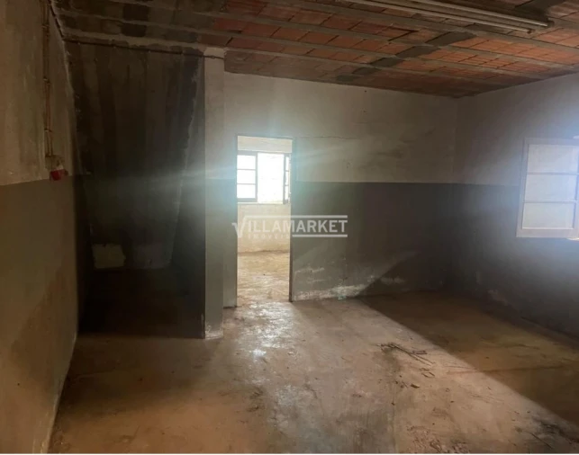 Armazém para Venda em Amiais de Baixo Foto 35