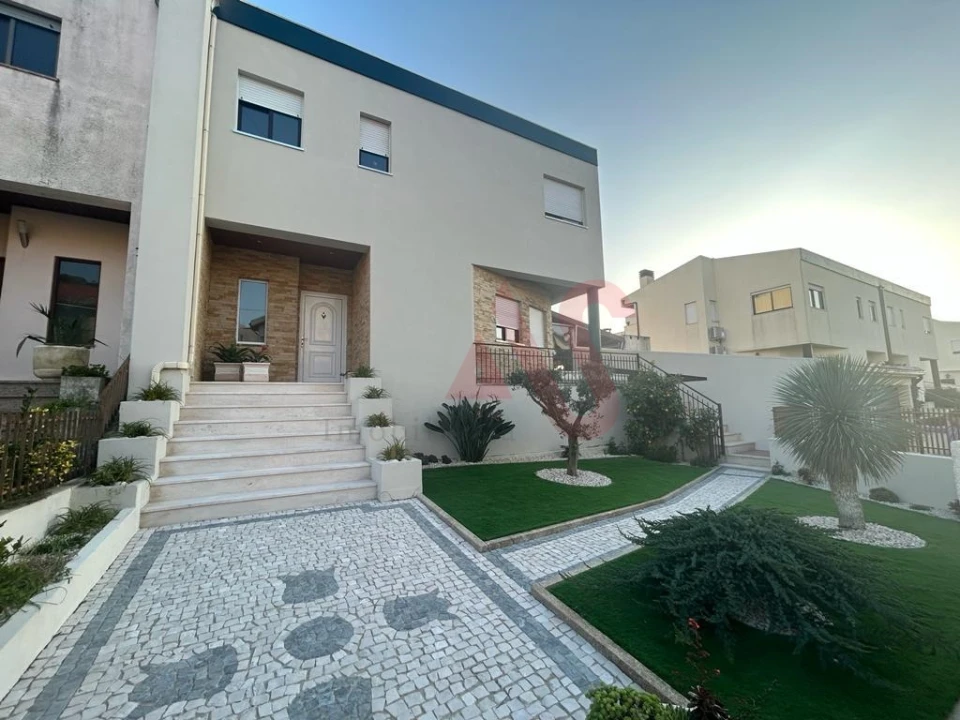 Moradia T4 para Venda em Cristelos, Boim e Ordem Foto 33