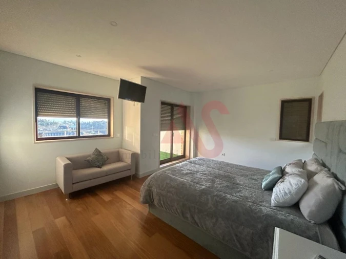 Moradia T4 para Venda em Cristelos, Boim e Ordem Foto 18