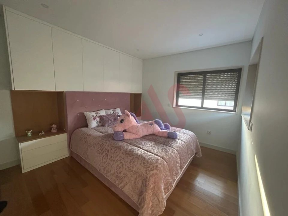 Moradia T4 para Venda em Cristelos, Boim e Ordem Foto 16