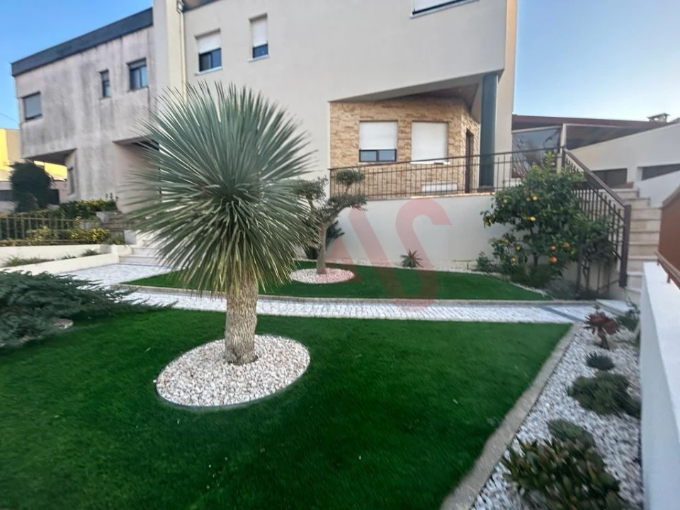 Moradia T4 para Venda em Cristelos, Boim e Ordem Foto 34