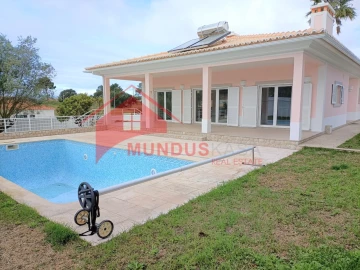 Moradia T5 para Venda em Sesimbra (Castelo)