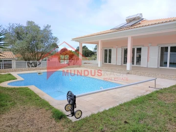 Moradia T5 para Venda em Sesimbra (Castelo)