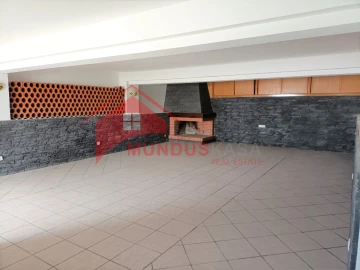 Moradia T5 para Venda em Sesimbra (Castelo)