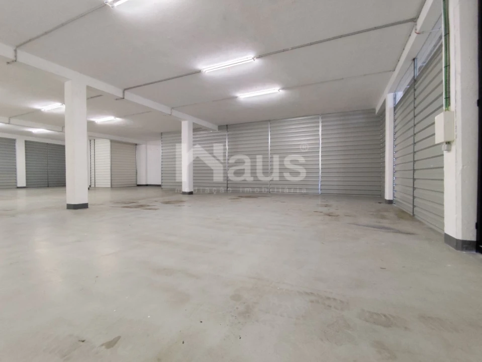 Armazém para Arrendamento em Sado Foto 6