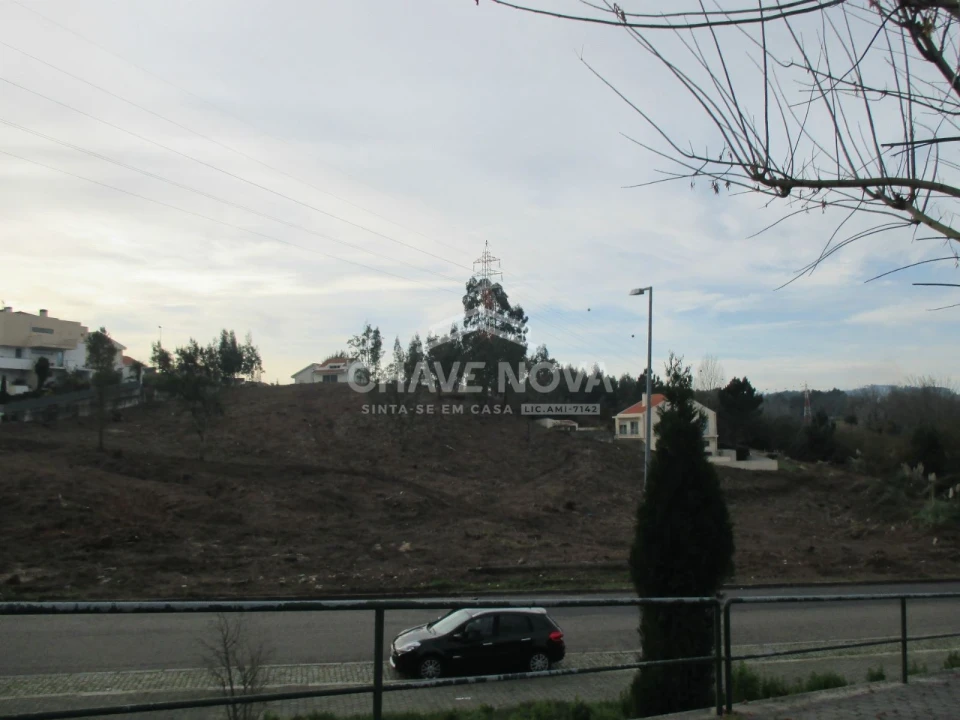 Terreno para Venda em Arcozelo Foto 2