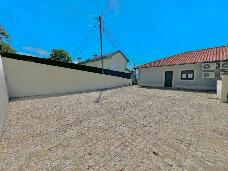 Moradia T3 para Venda em Vila Cova da Lixa e Borba de Godim Foto 3