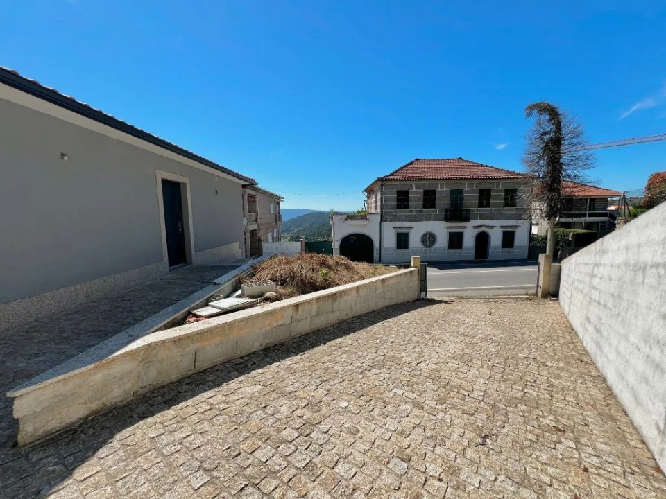 Moradia T3 para Venda em Vila Cova da Lixa e Borba de Godim Foto 18