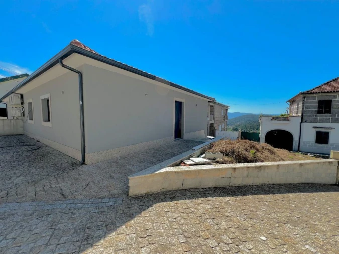 Moradia T3 para Venda em Vila Cova da Lixa e Borba de Godim Foto 17