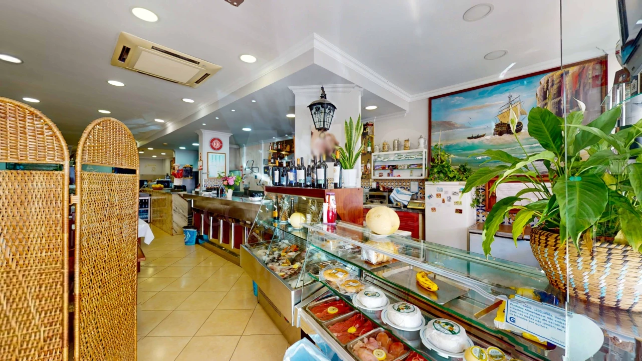 Loja para Venda em Póvoa de Santa Iria e Forte da Casa Foto 1