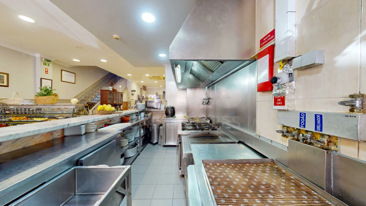 Loja para Venda em Póvoa de Santa Iria e Forte da Casa Foto 9