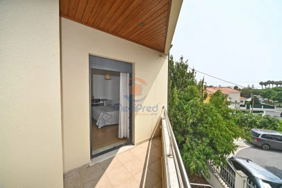 Moradia T5 para Venda em Oeiras e São Julião da Barra, Paço de Arcos e Caxias