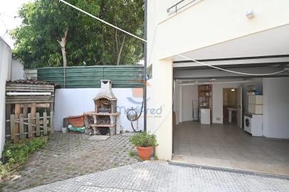 Moradia T5 para Venda em Oeiras e São Julião da Barra, Paço de Arcos e Caxias