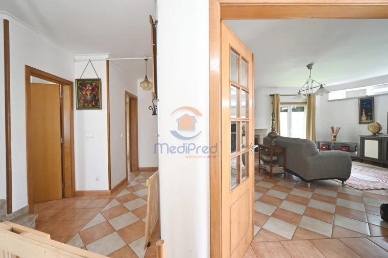 Moradia T5 para Venda em Oeiras e São Julião da Barra, Paço de Arcos e Caxias Foto 3