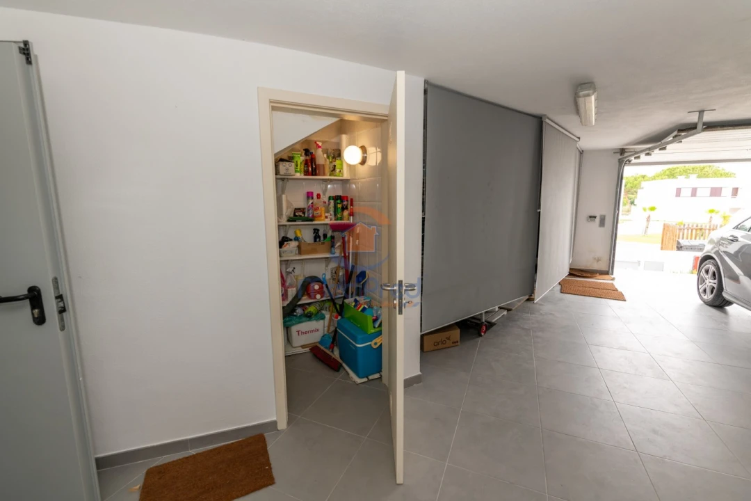 Moradia T5 para Venda em Carvalhal Foto 51