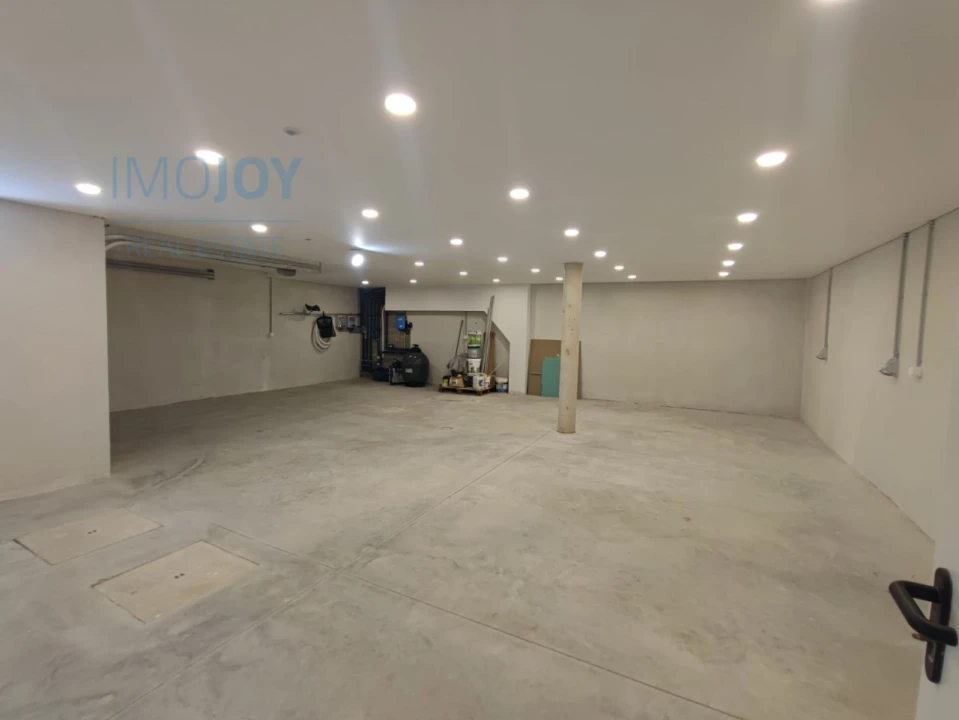 Moradia T3 para Venda em Alcabideche Foto 34
